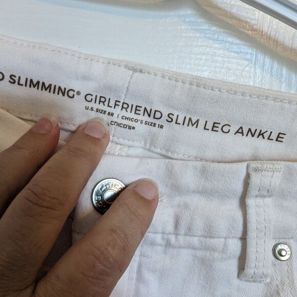 BEADED & Embr FLORAL Jeans | Natural & Tan | Chicos size 1 | 8 | STRETCH | EUC - Picture 8 of 11